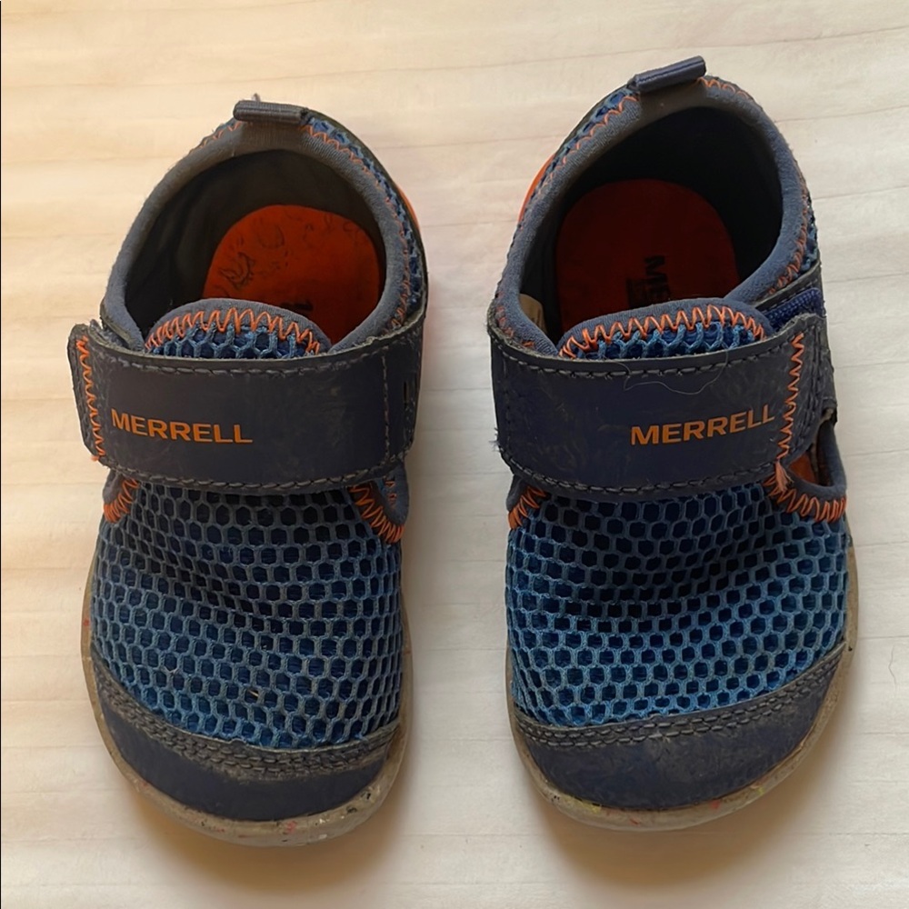 Merrell Kids Blue and Orange Shoes Size 5